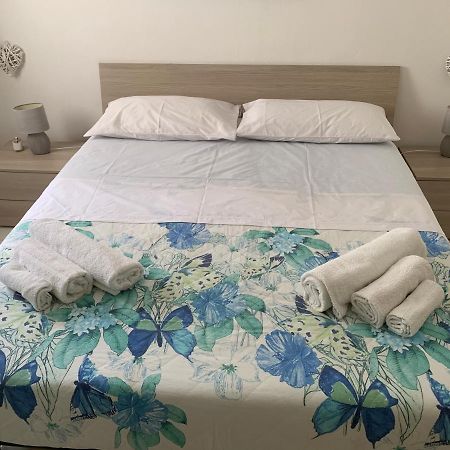 דירות פלרמו Casa Enza Partanna Mondello מראה חיצוני תמונה